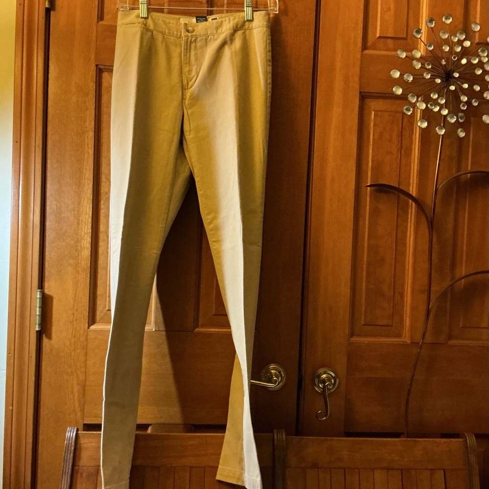 GAP women’s Khaki Chinos